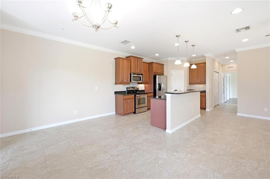 23421 Alamanda DR 201