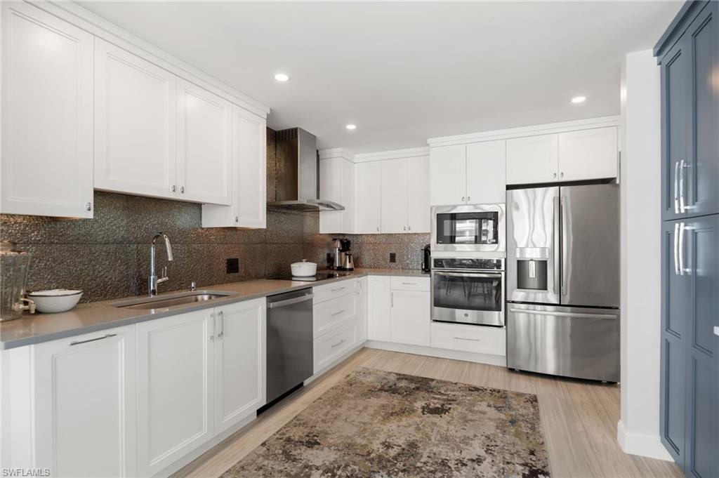 4401 Gulf Shore BLVD N D806