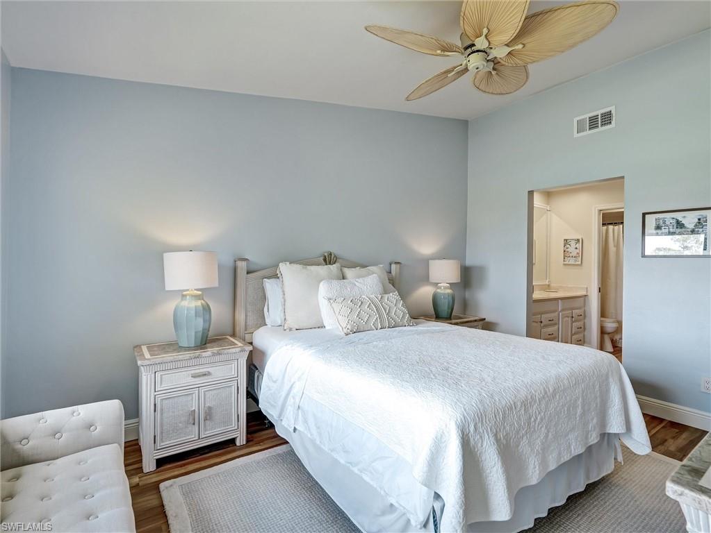 7300 Saint Ives WAY 5301
