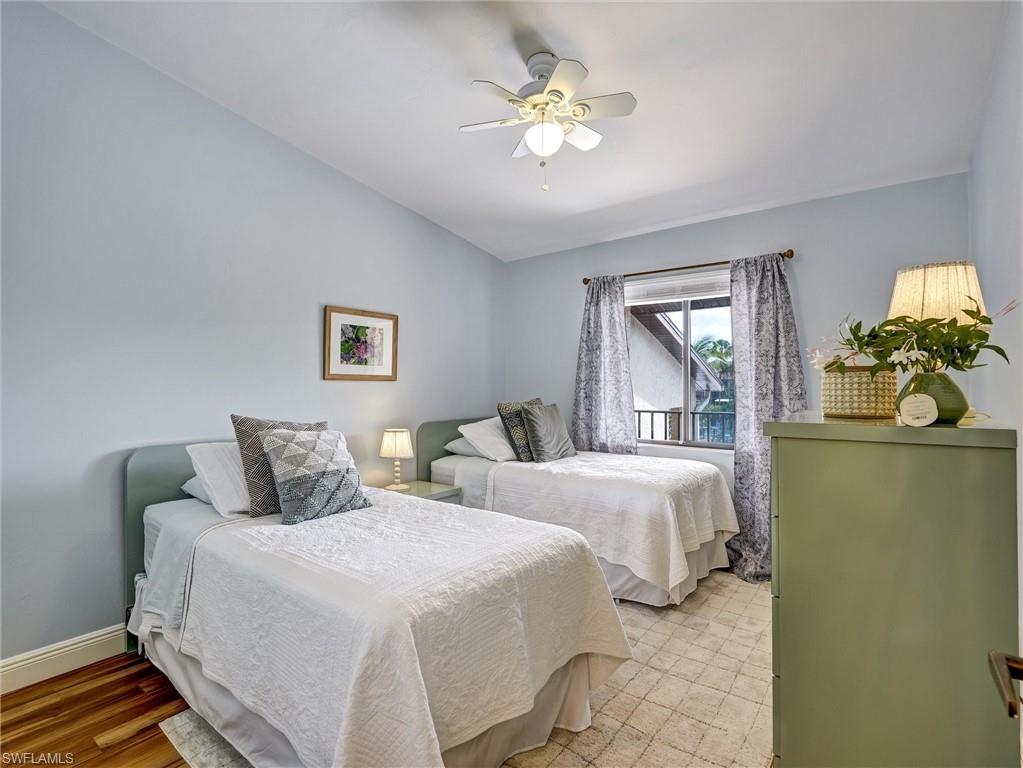 7300 Saint Ives WAY 5301