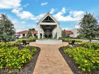 7300 Saint Ives WAY 5301
