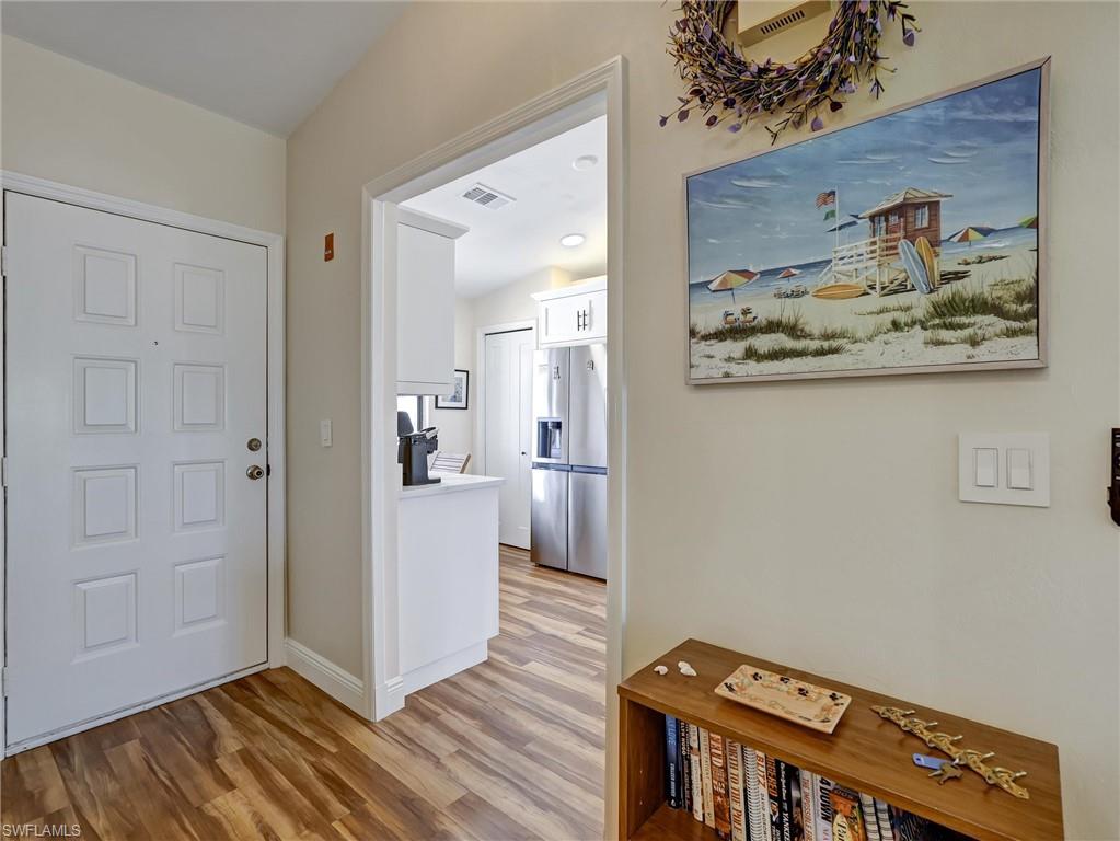 7300 Saint Ives WAY 5301