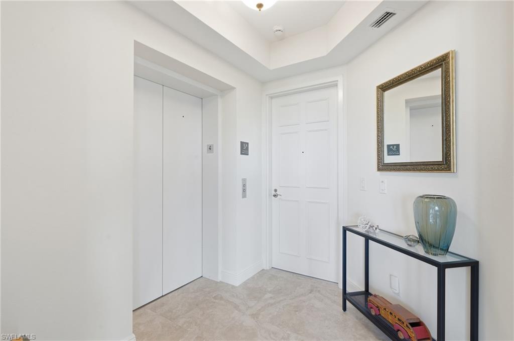 285 Grande WAY 401