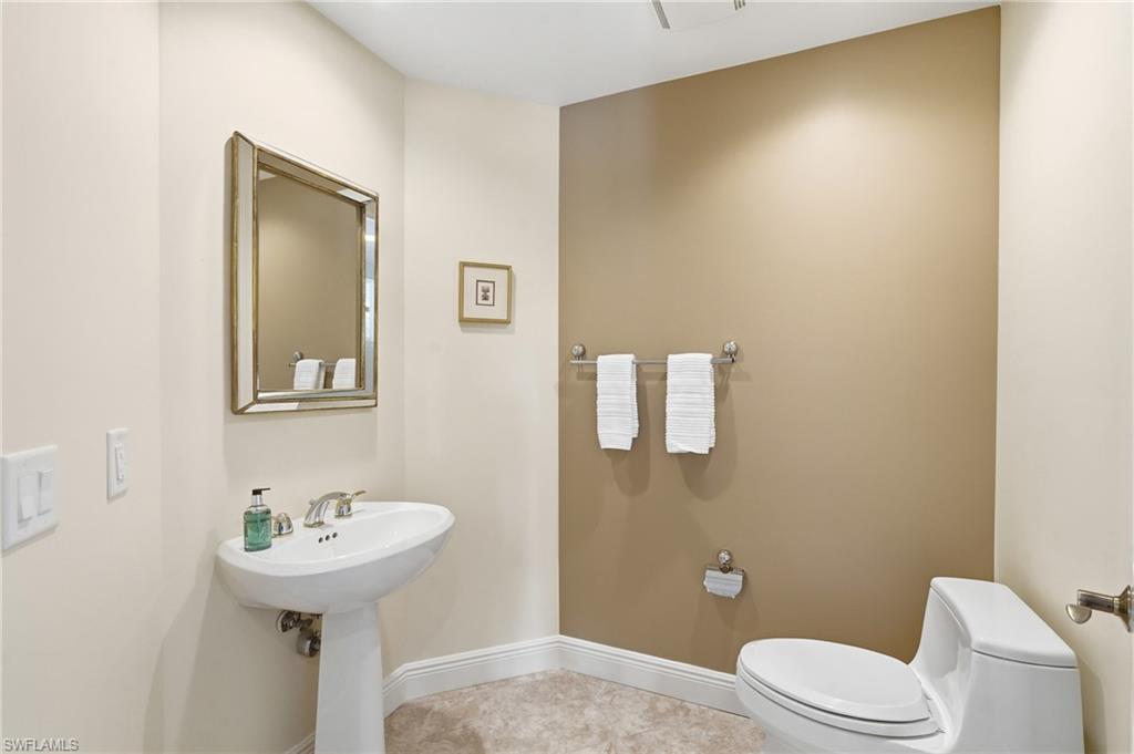 285 Grande WAY 401