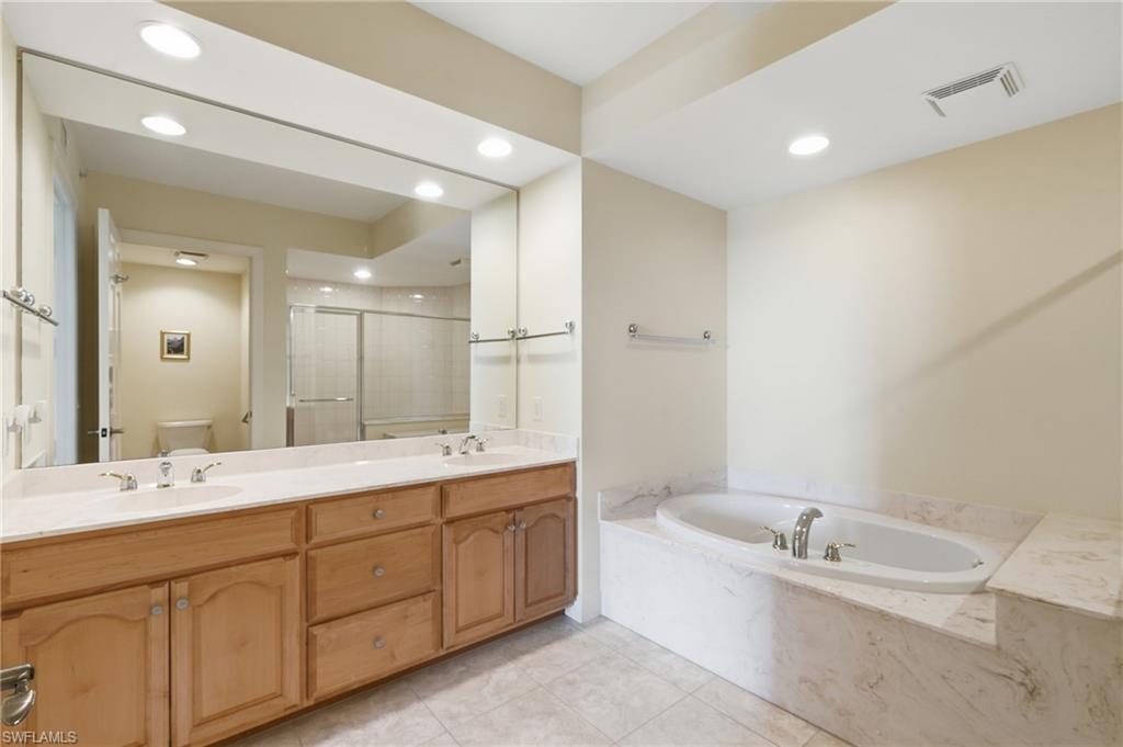 285 Grande WAY 401
