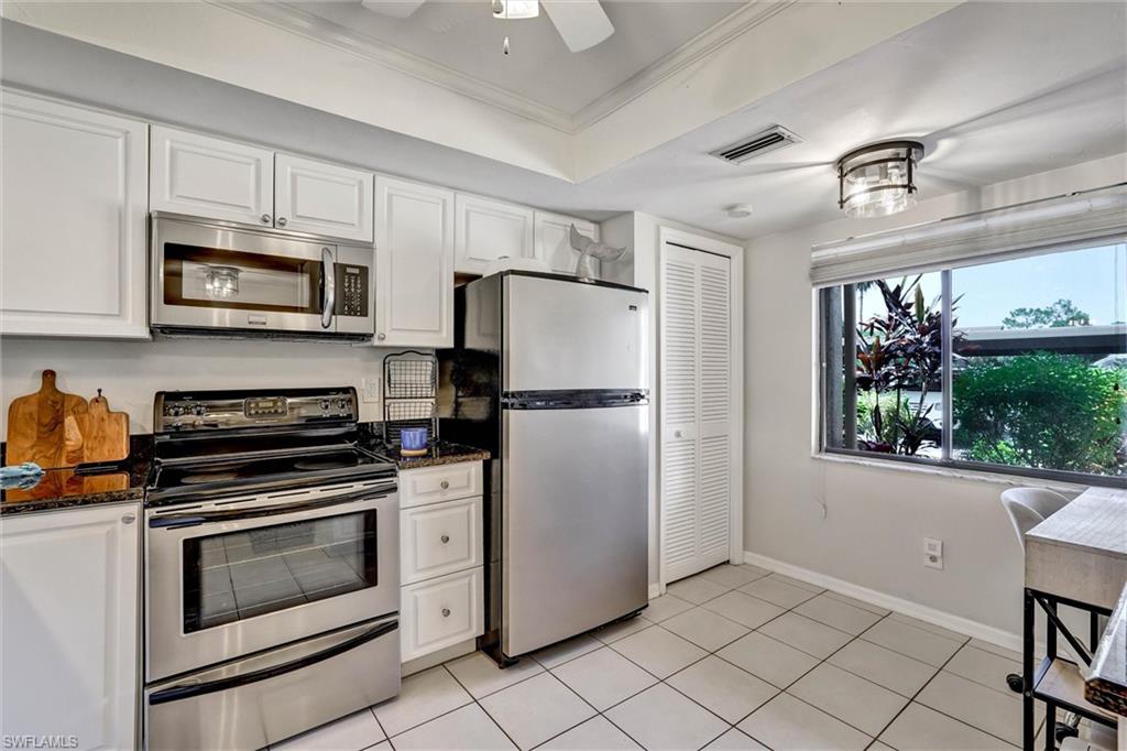 7340 Saint Ives WAY 3102