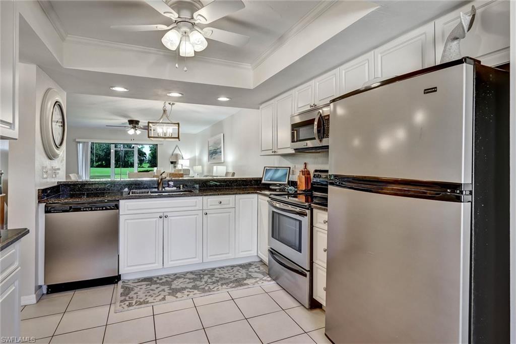 7340 Saint Ives WAY 3102