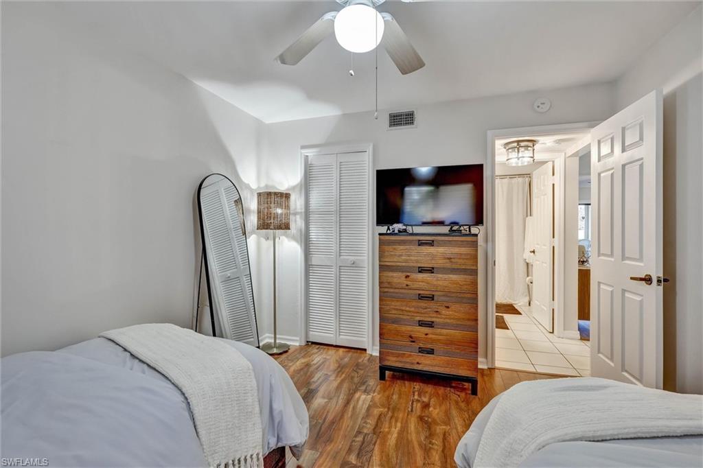 7340 Saint Ives WAY 3102