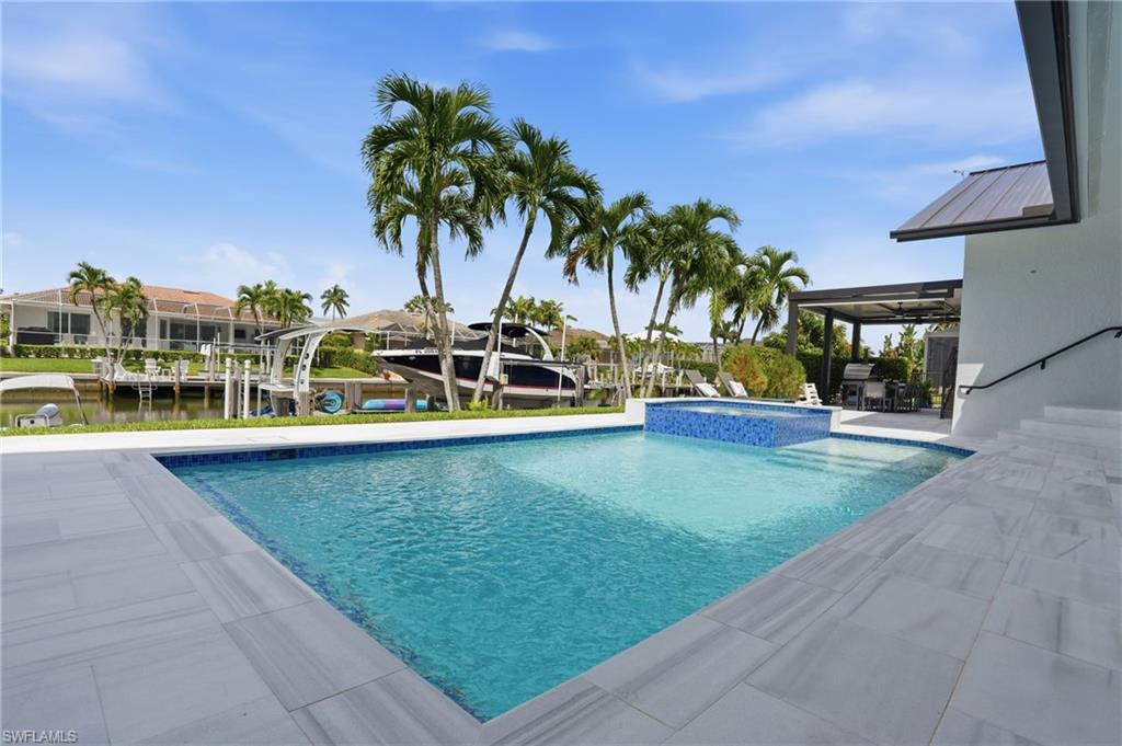 910 Beaver CT