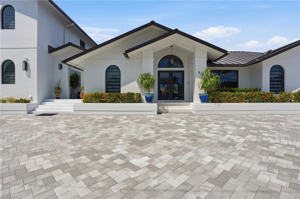 910 Beaver CT