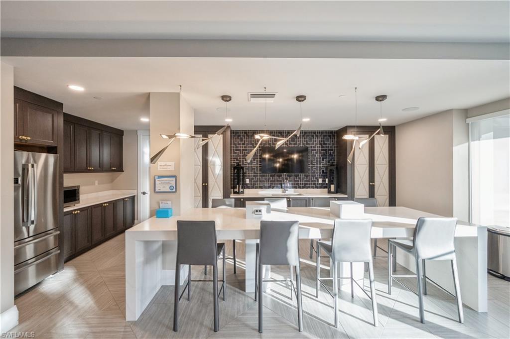1135 3rd AVE S 304