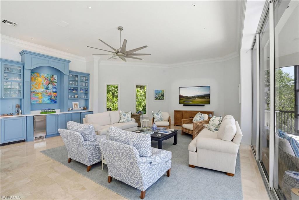 1237 Pocantico LN
