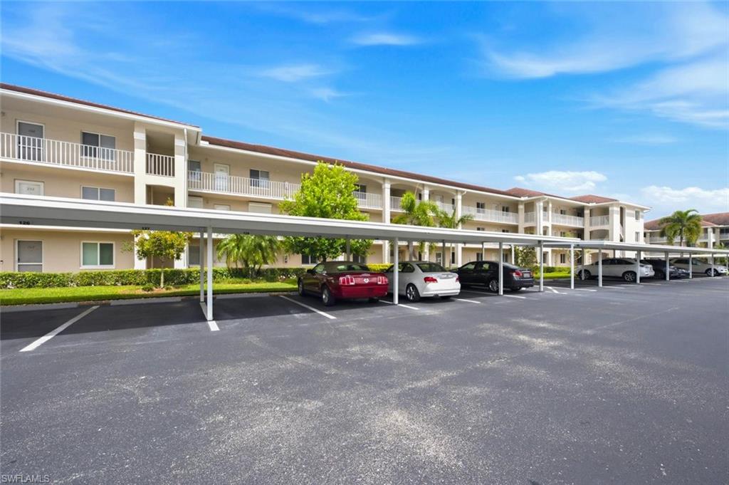 6985 Dennis CIR 204