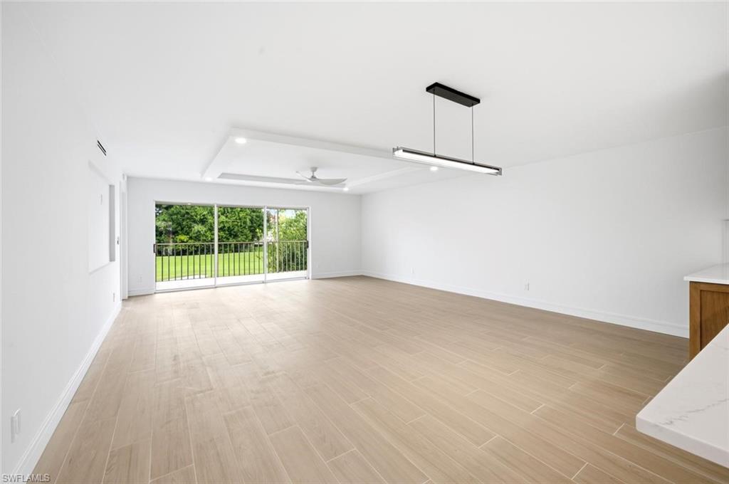 6985 Dennis CIR 204