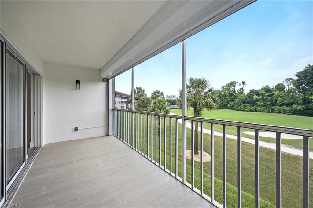6985 Dennis CIR 204