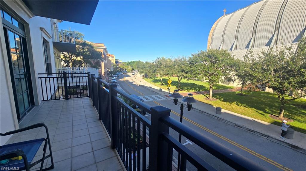 5076 Annunciation CIR 2203