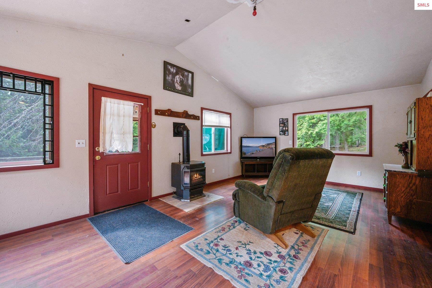 5239 N Riley Creek Rd
