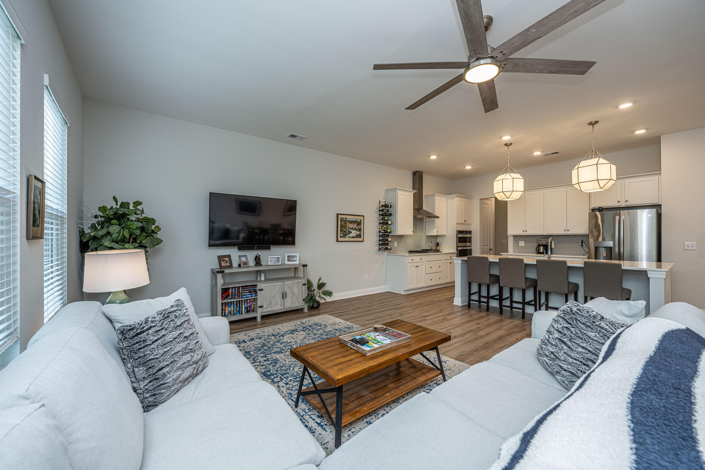 3048 Emma Lane