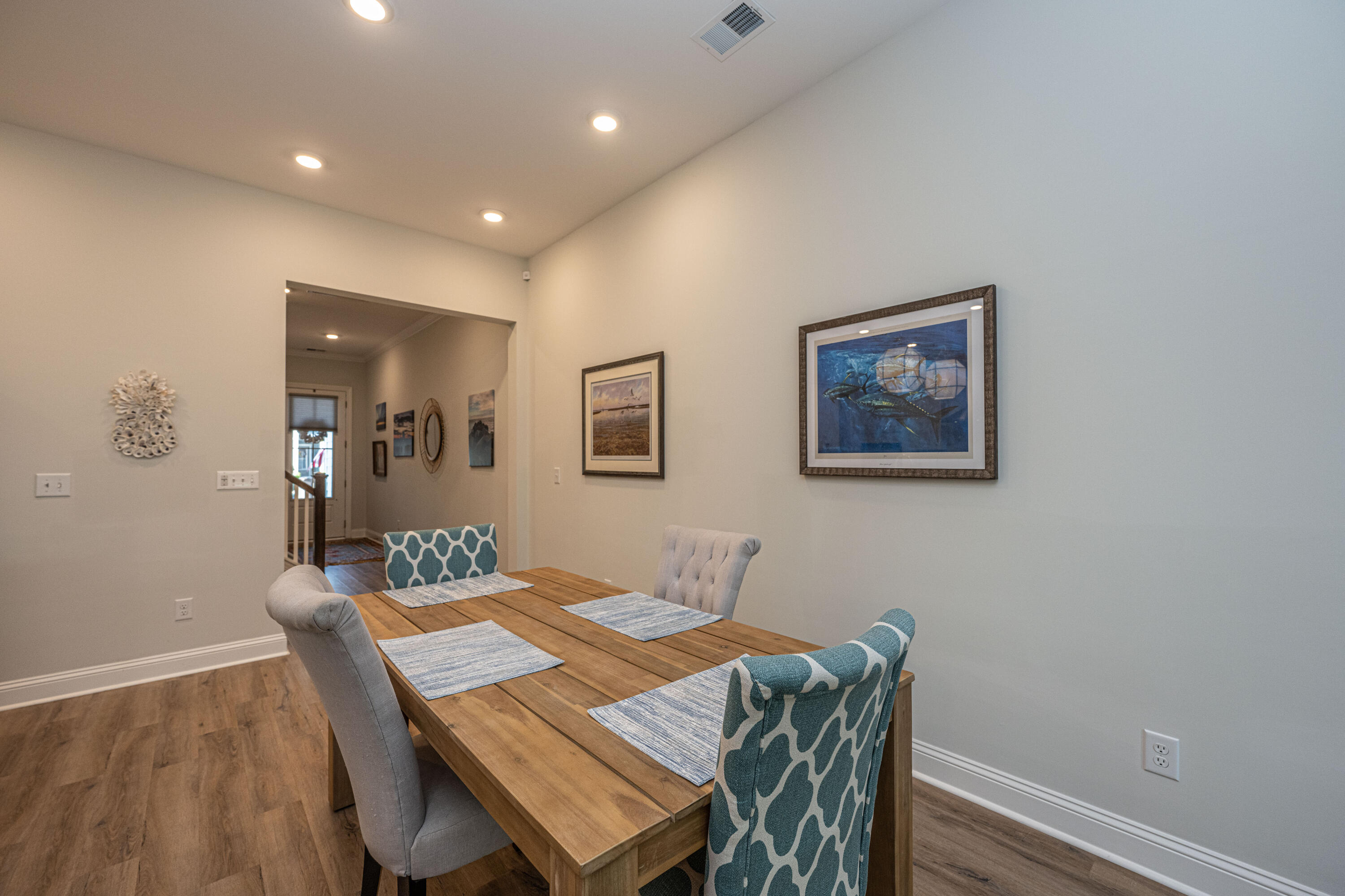 3048 Emma Lane