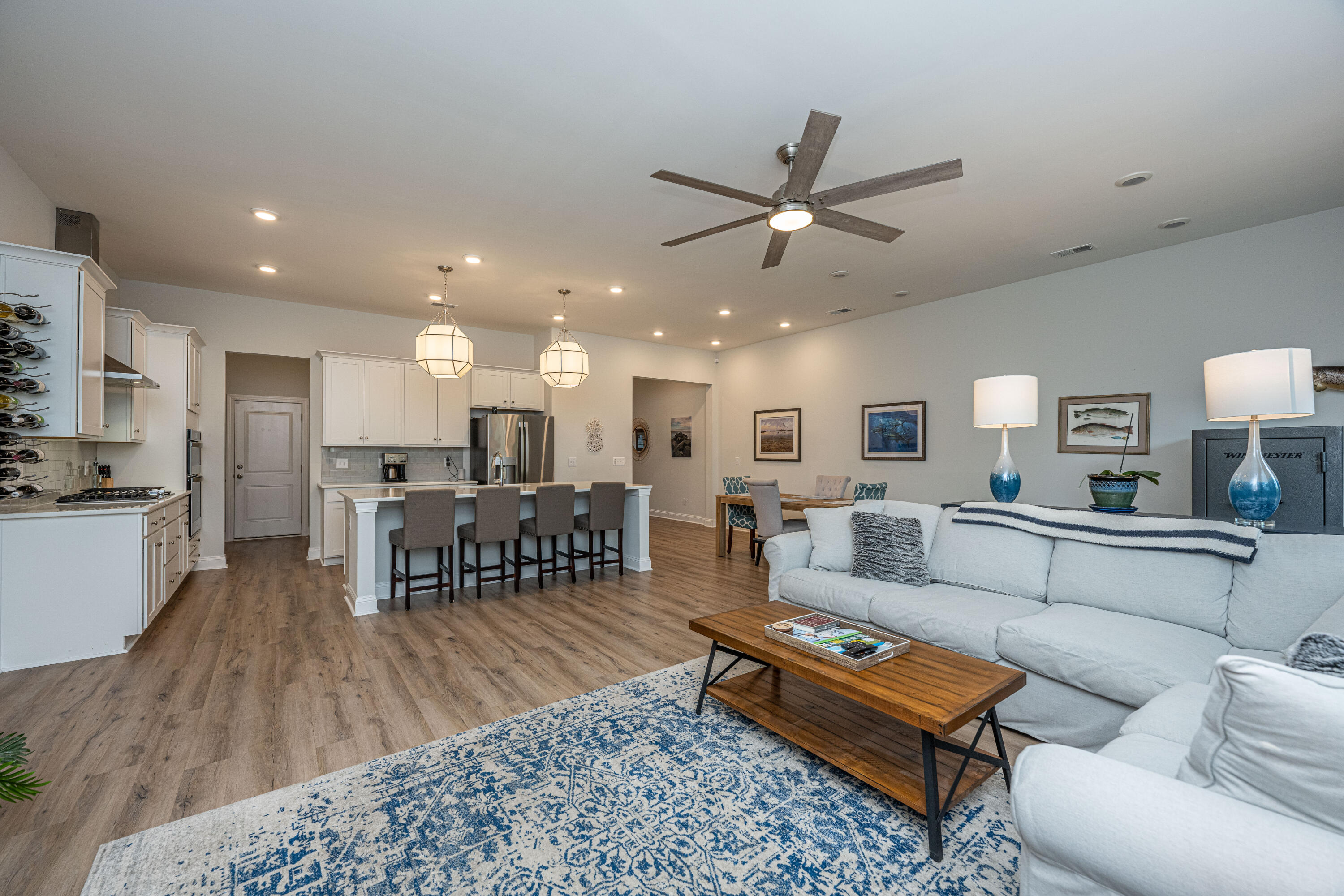 3048 Emma Lane