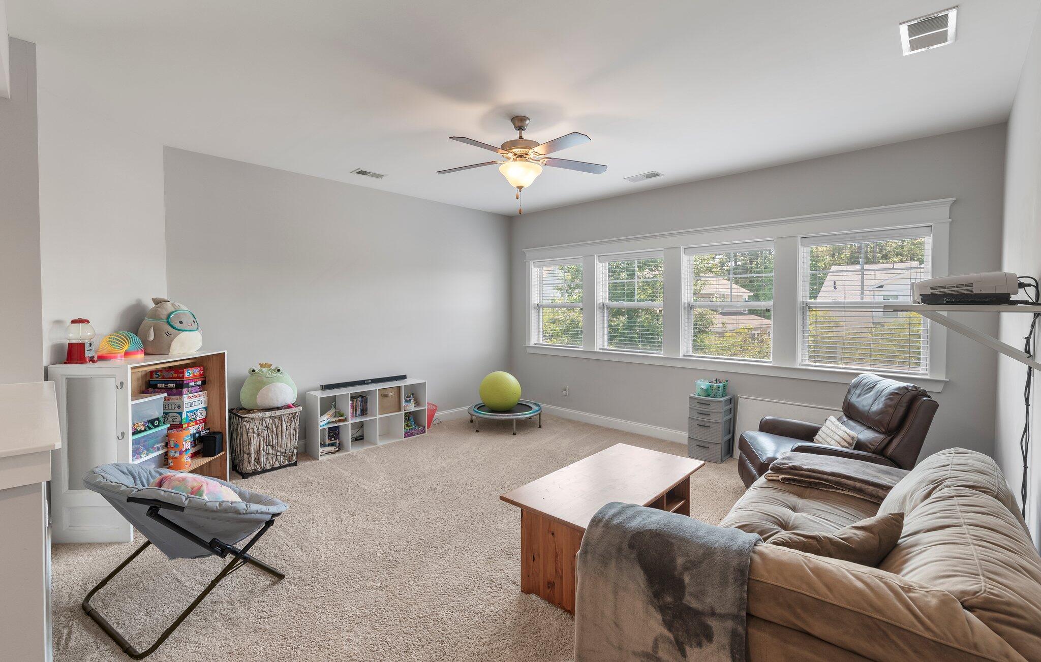 1559 Watoga Way