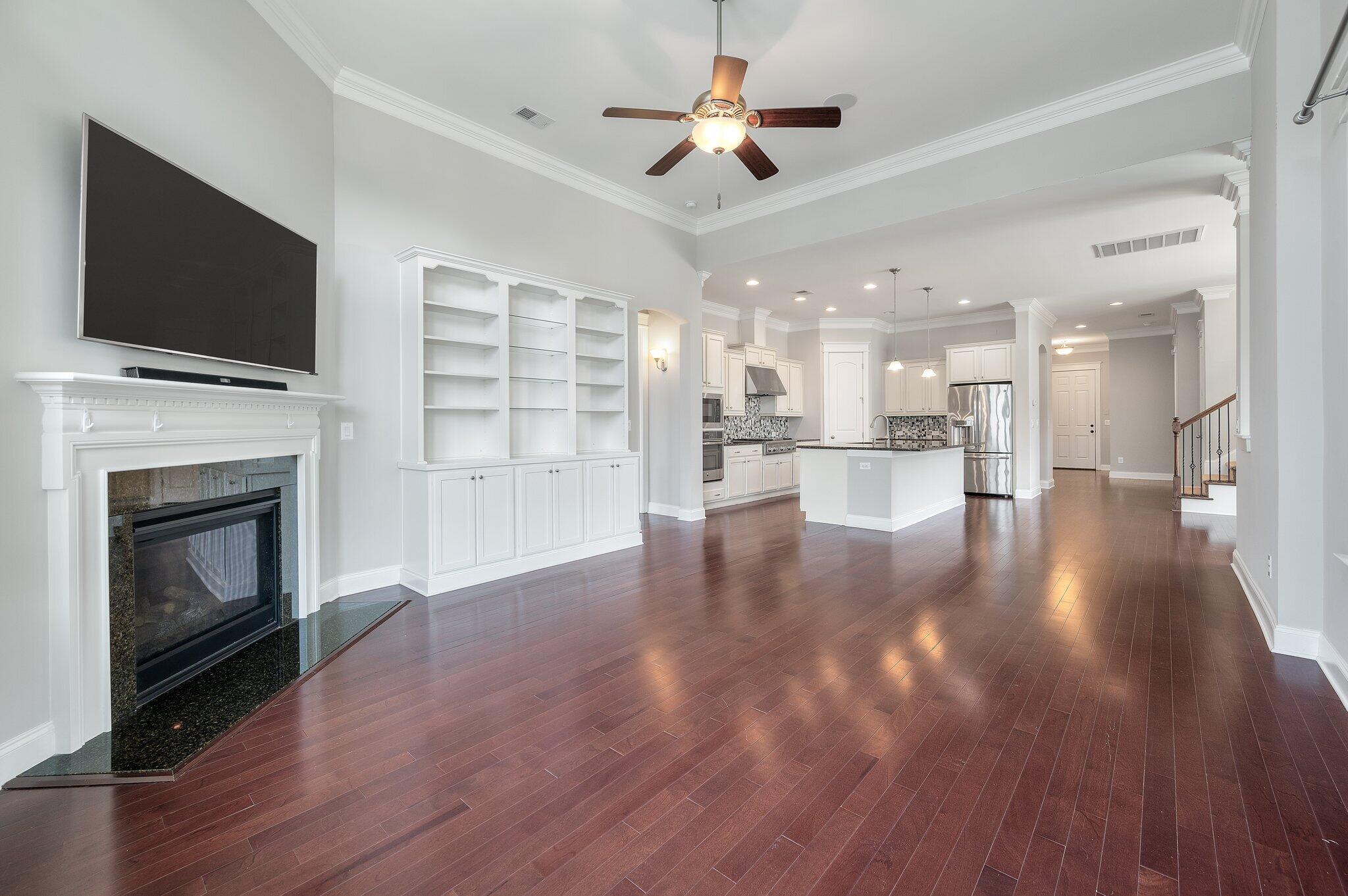 1530 New Chapel Court