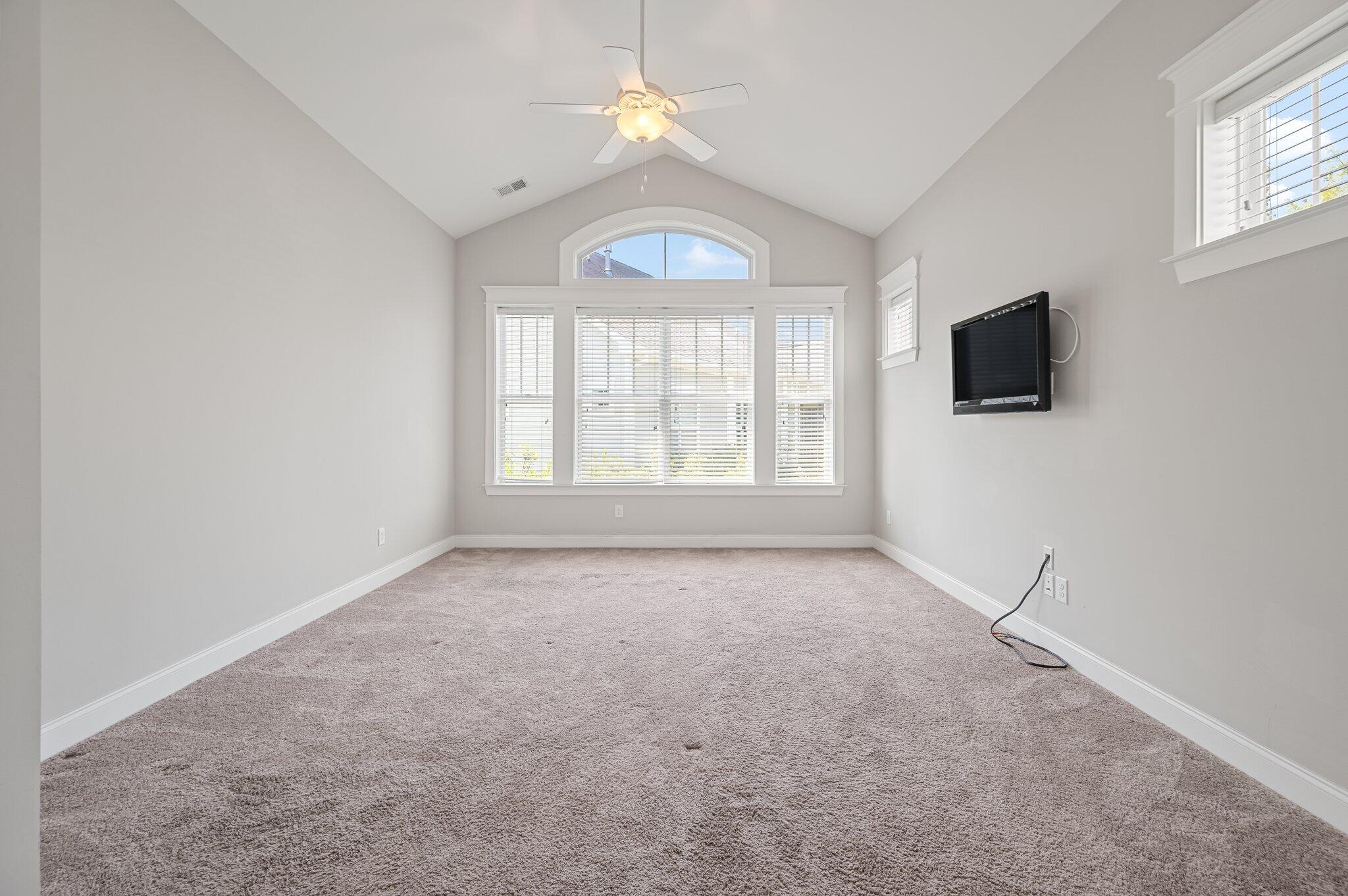 1530 New Chapel Court