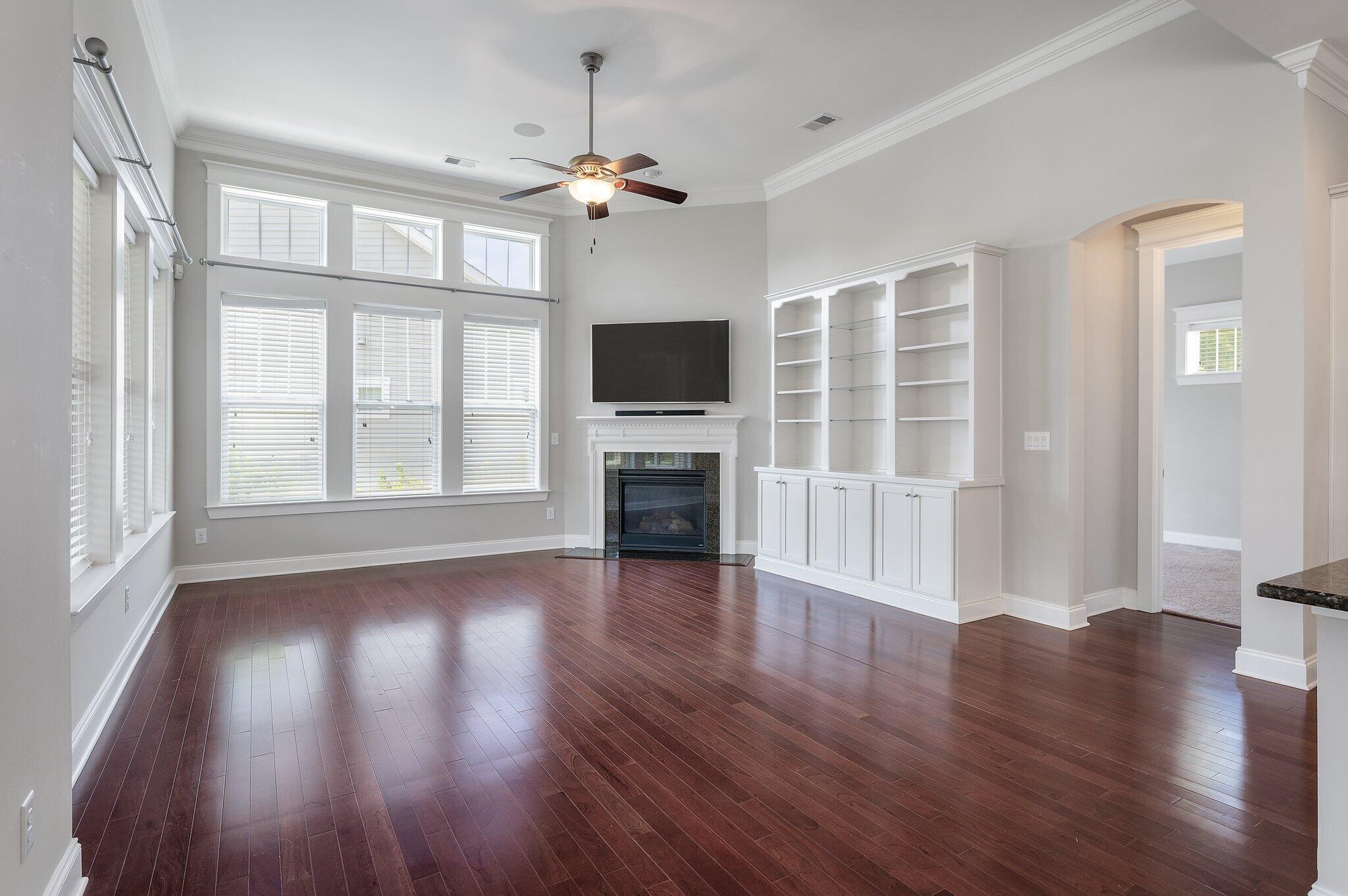 1530 New Chapel Court