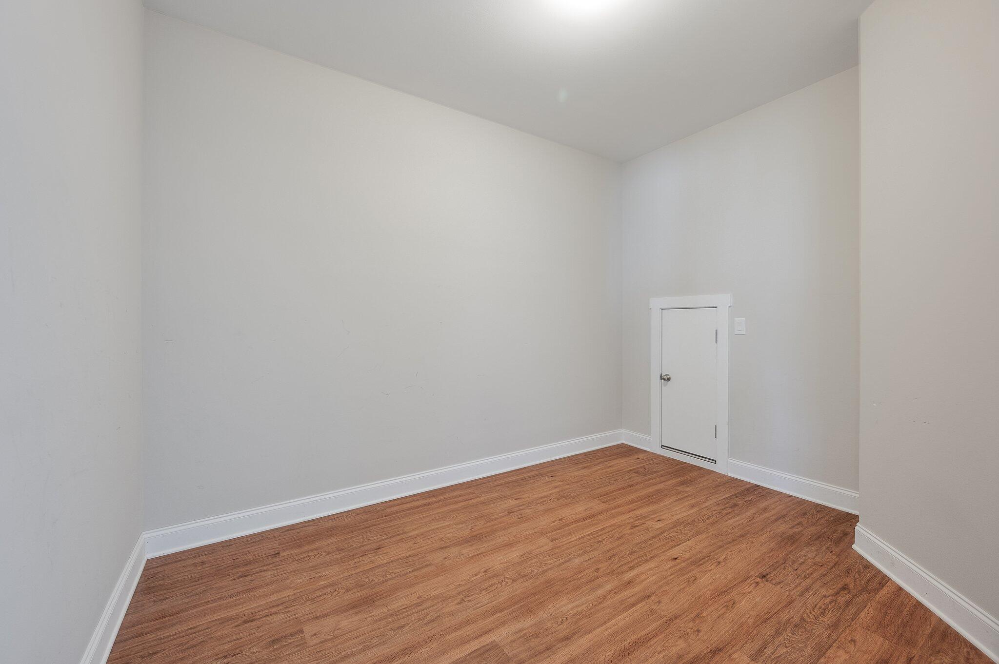 1530 New Chapel Court