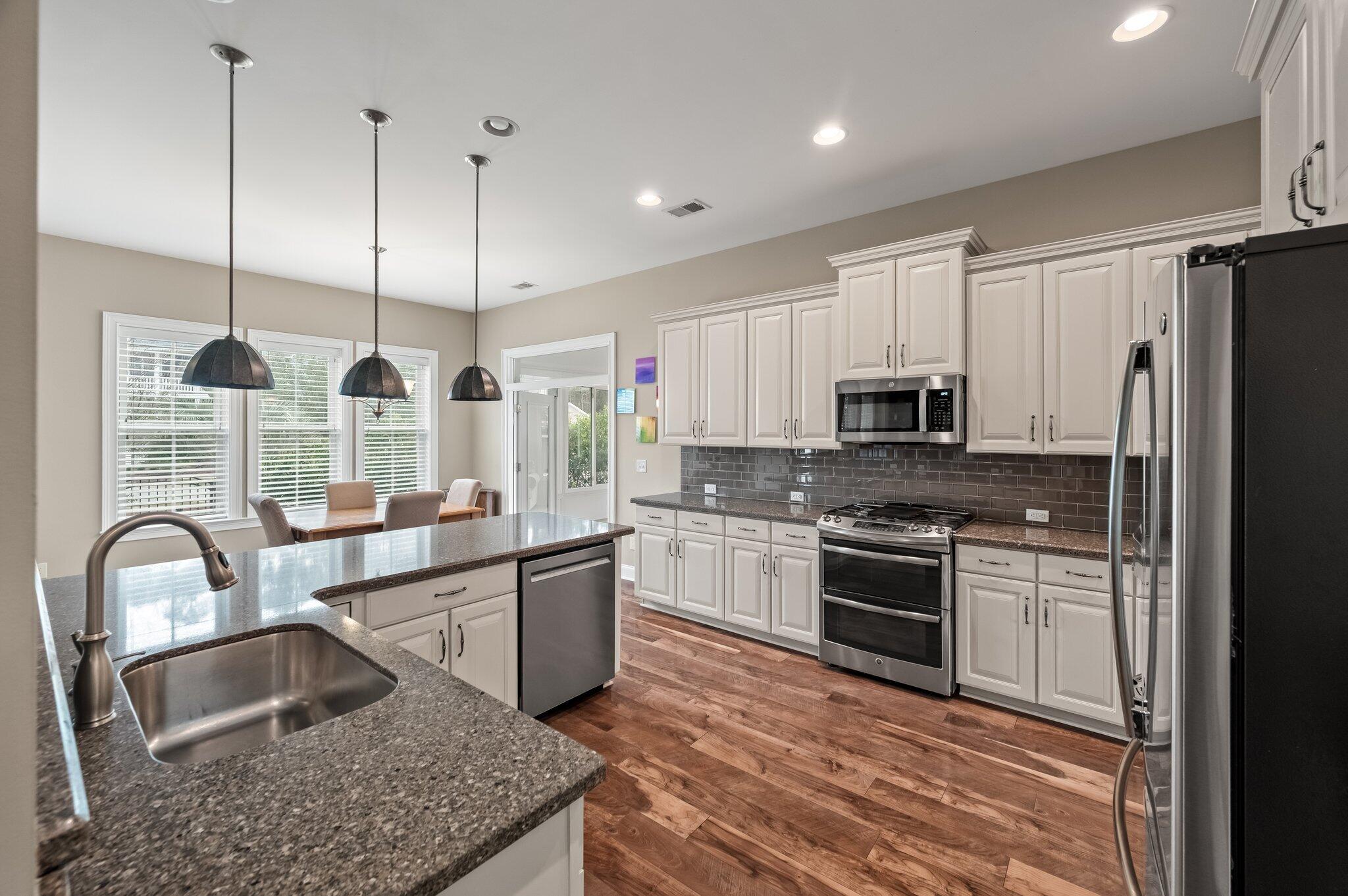 1466 Hollenberg Lane