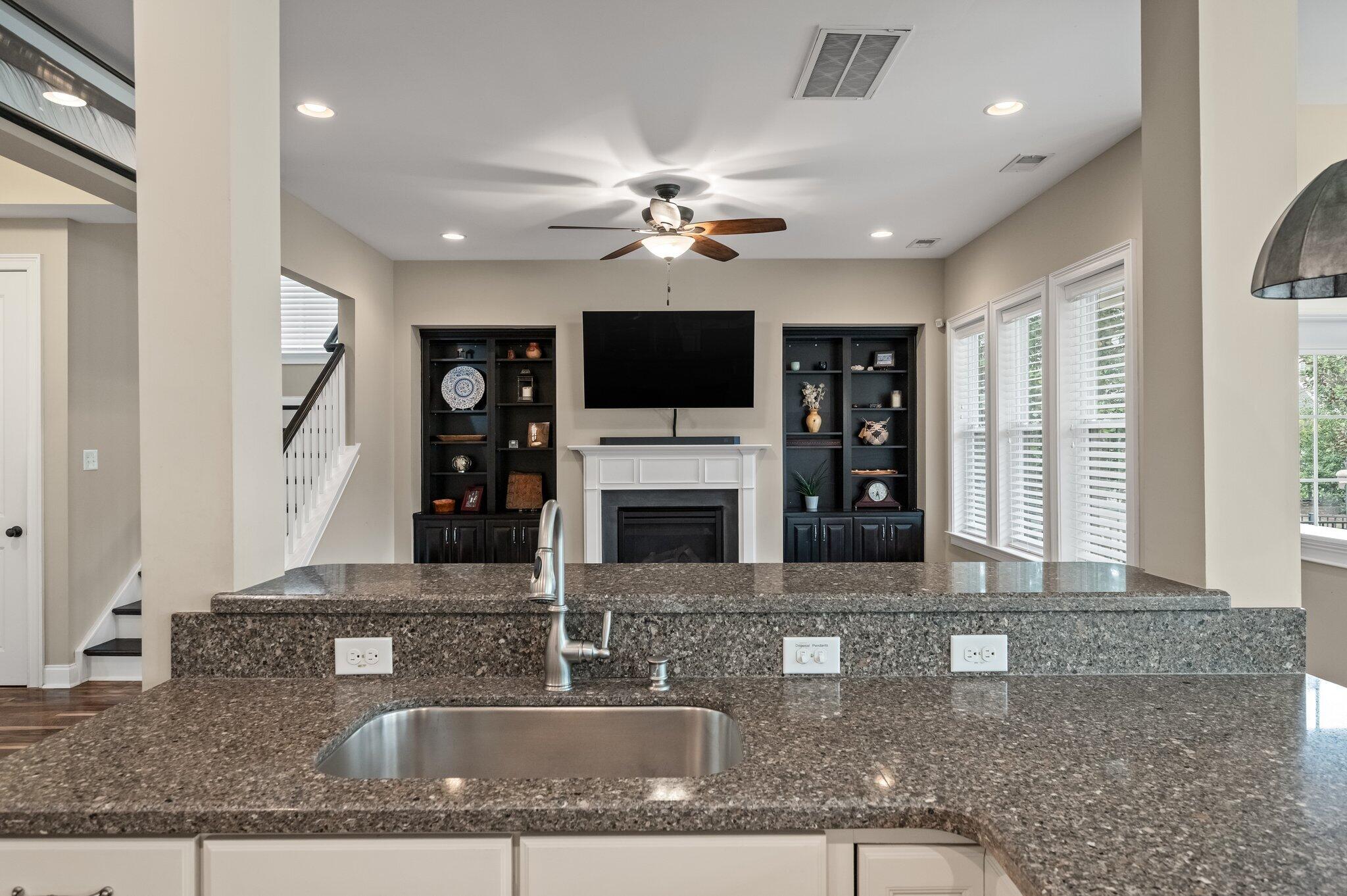 1466 Hollenberg Lane