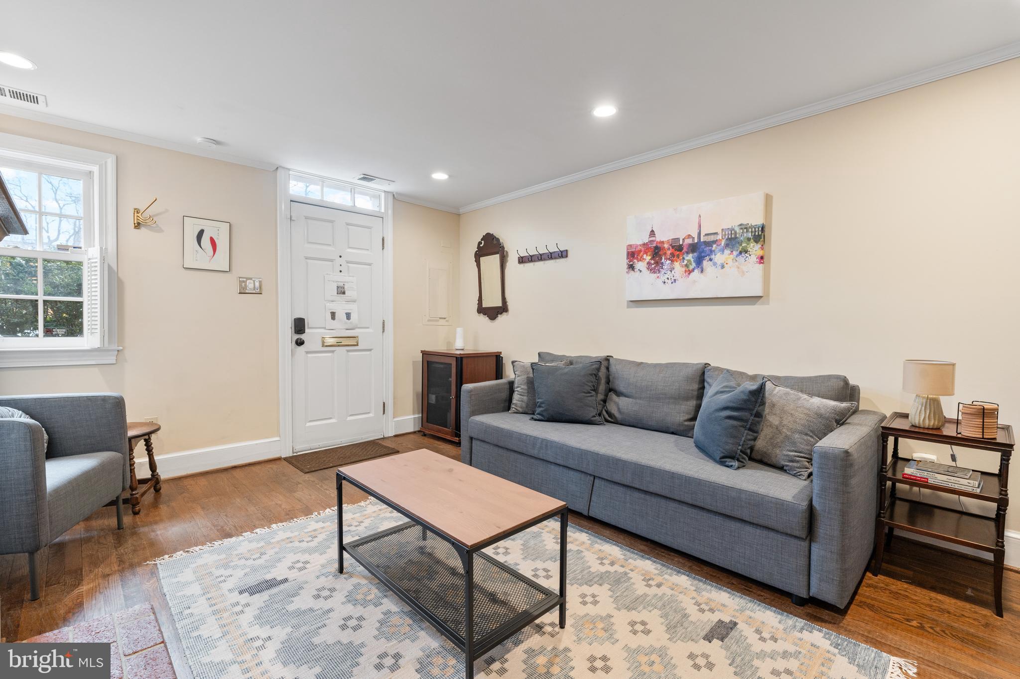 312 N ALFRED STREET
