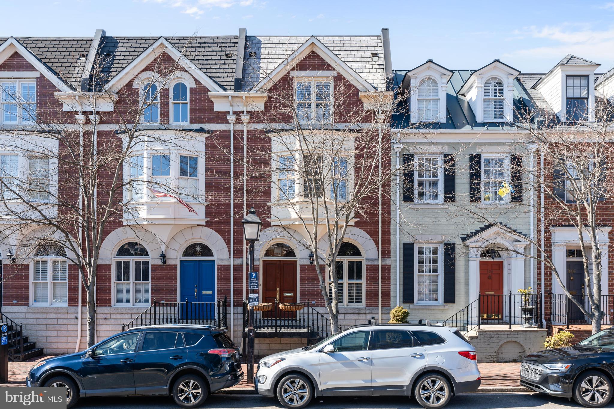 124 N COLUMBUS STREET