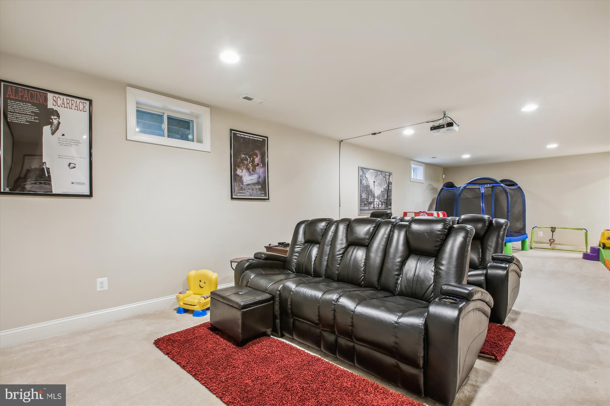 3827 LACY BOULEVARD