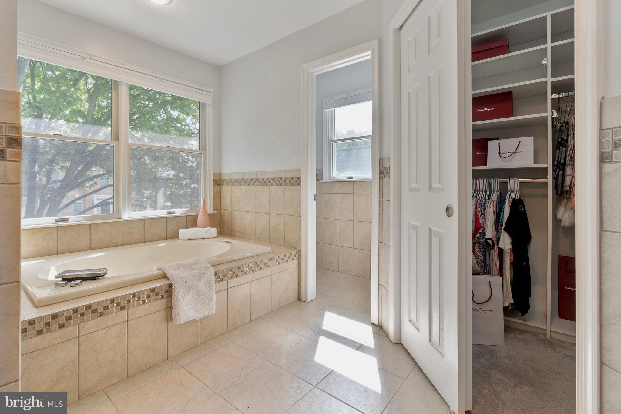 13212 WINDY LEAF COURT