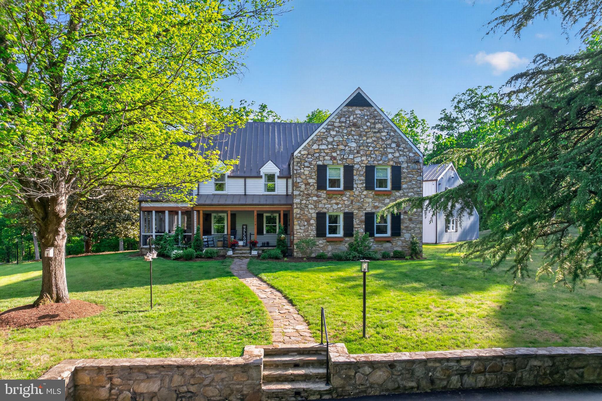 3204 MOUNTAIN ROAD