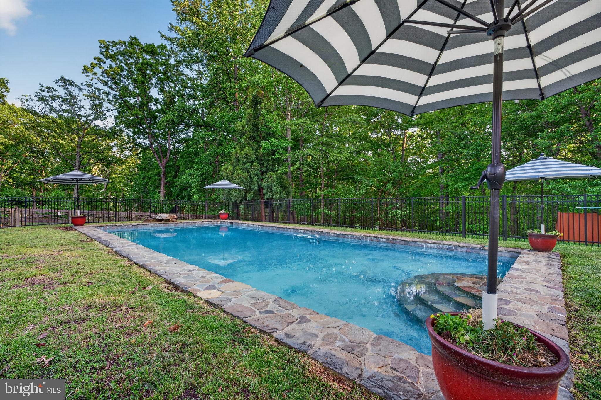 3204 MOUNTAIN ROAD