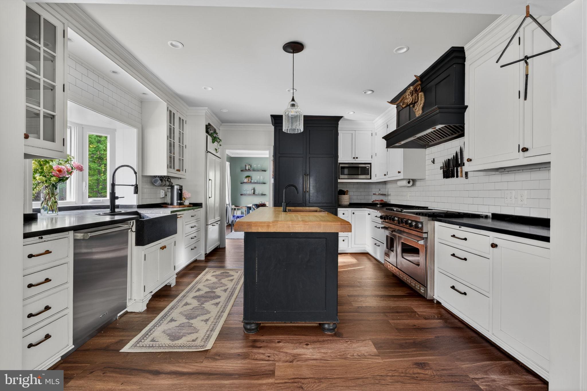 3204 MOUNTAIN ROAD