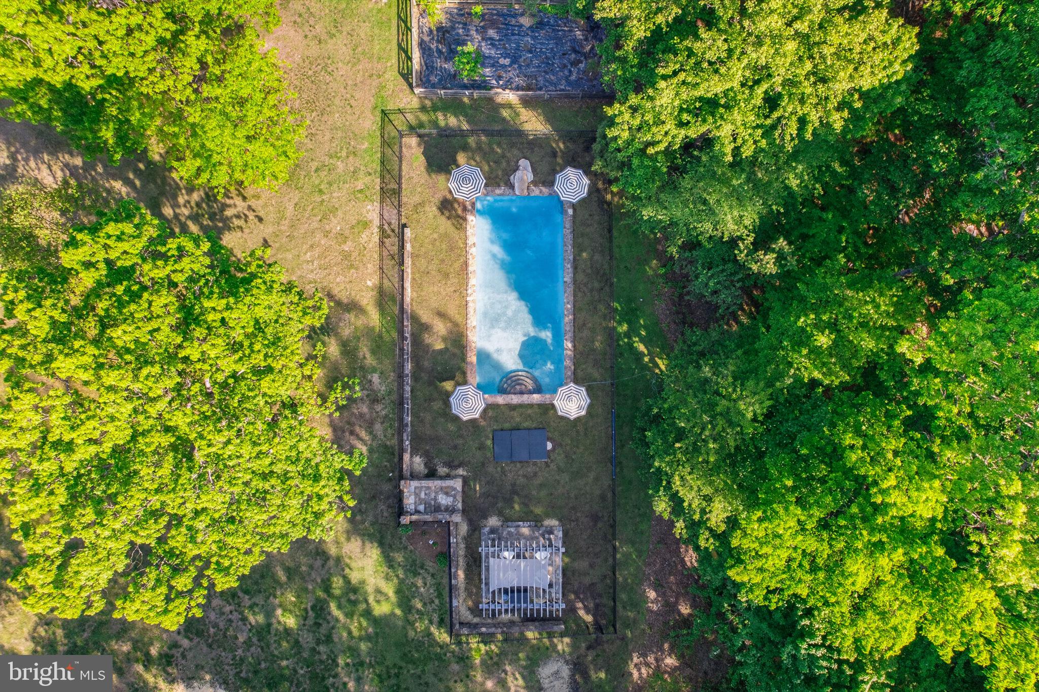 3204 MOUNTAIN ROAD