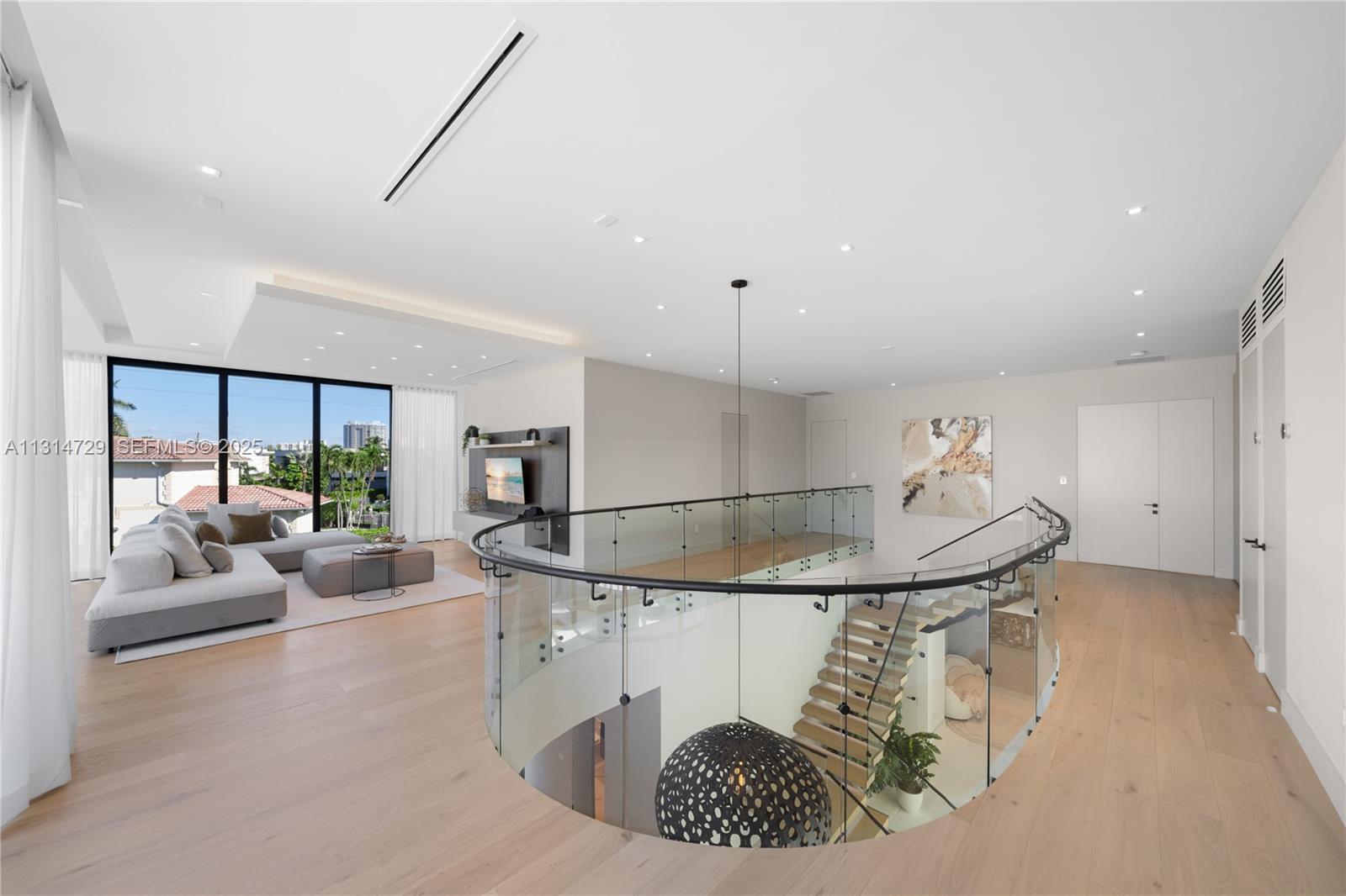 2950 NE 164th Street