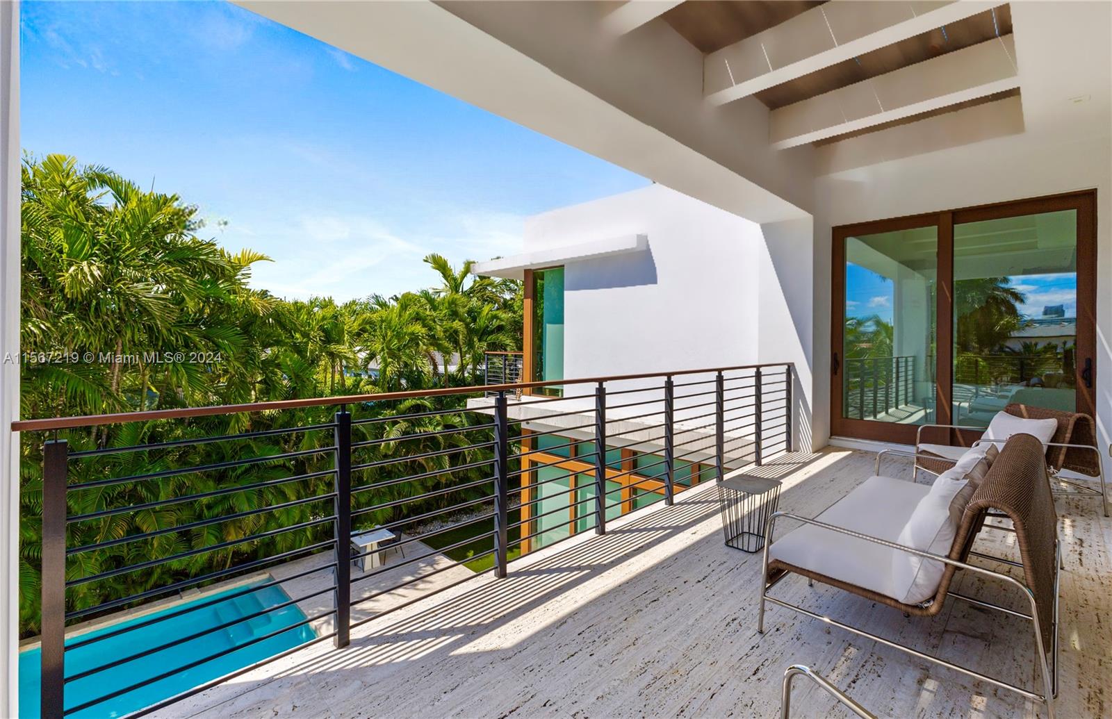 110 Venetian Way (Dilido Island)