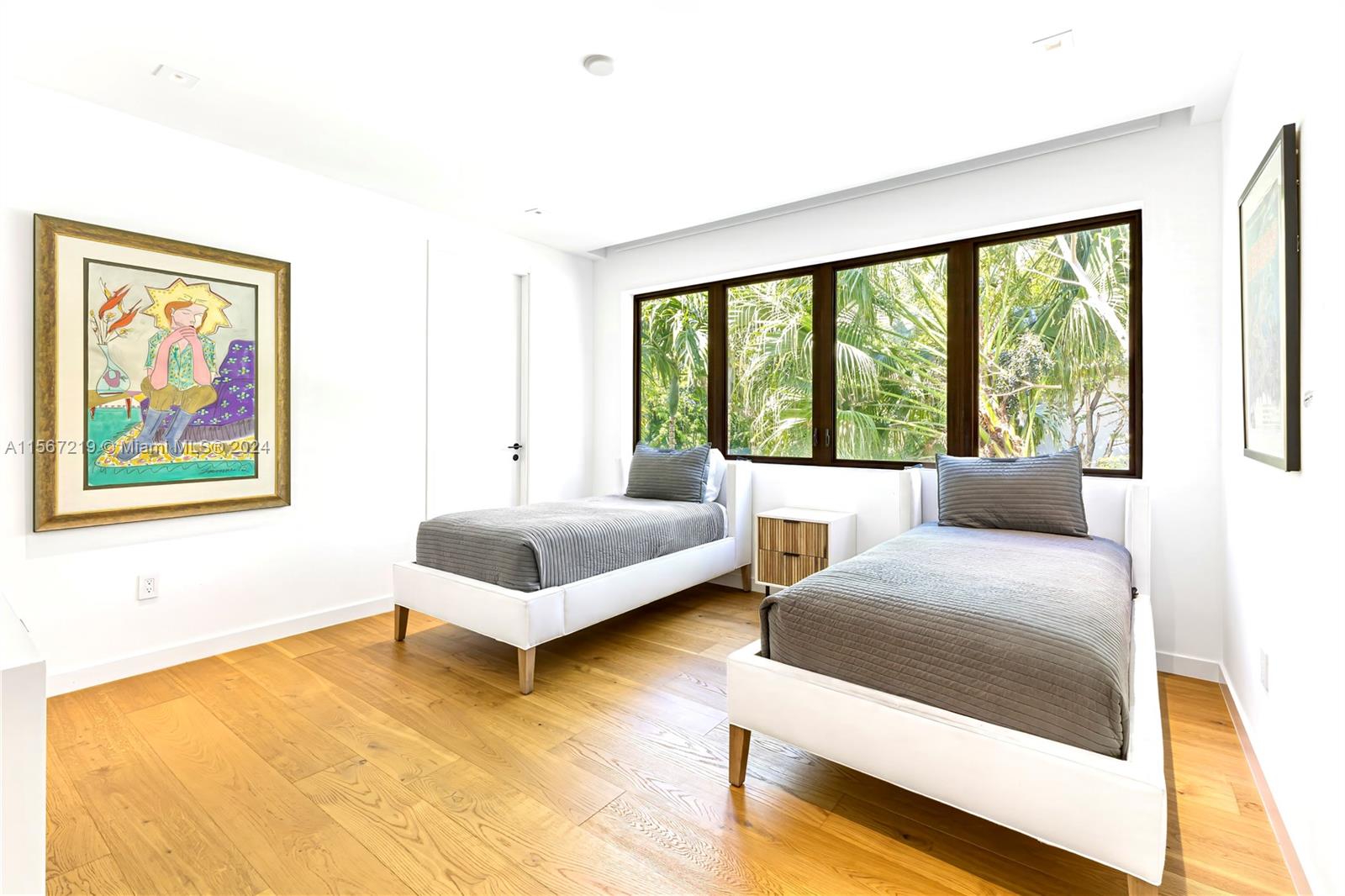 110 Venetian Way (Dilido Island)