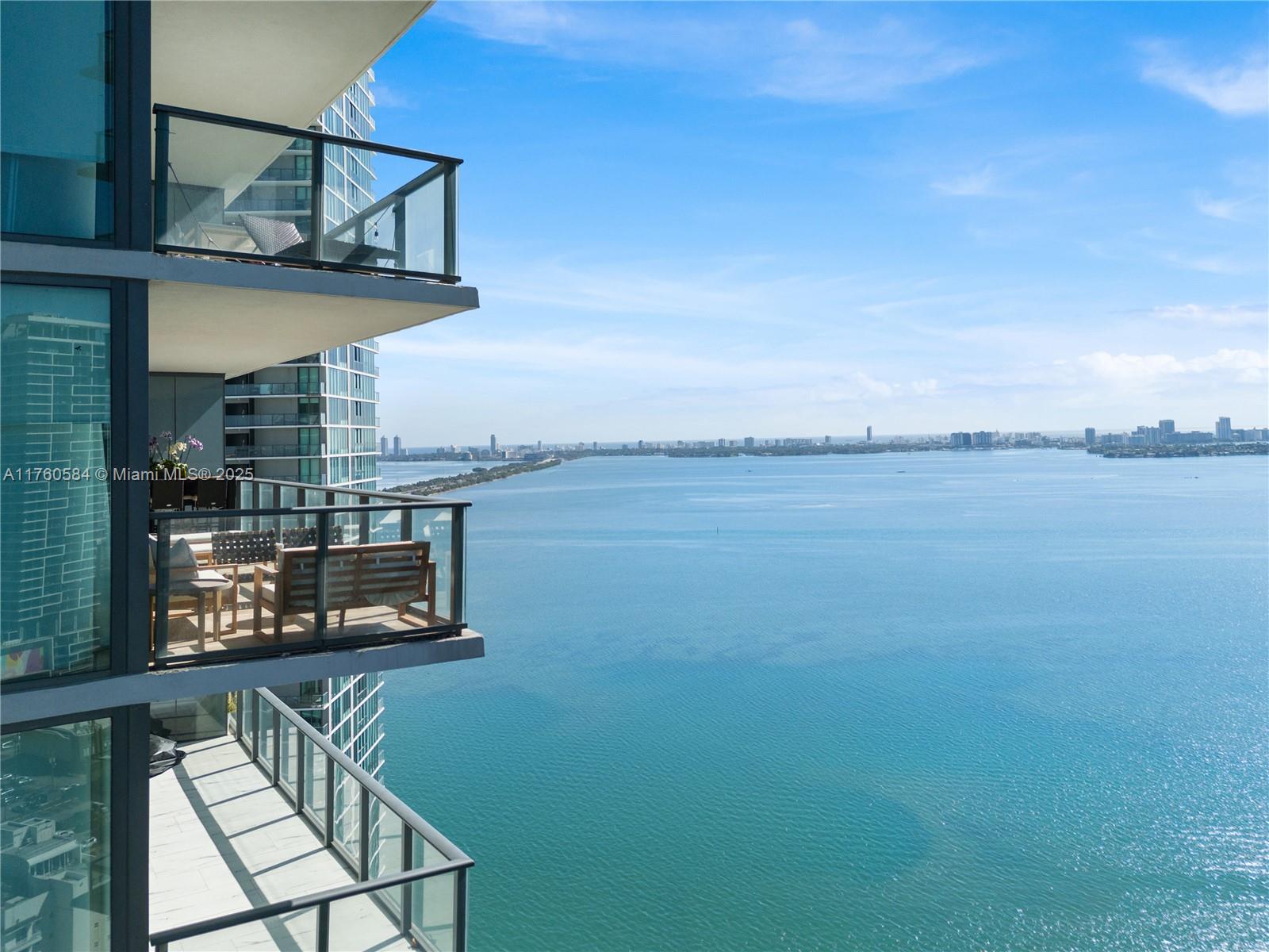 Paraiso Bay 3101