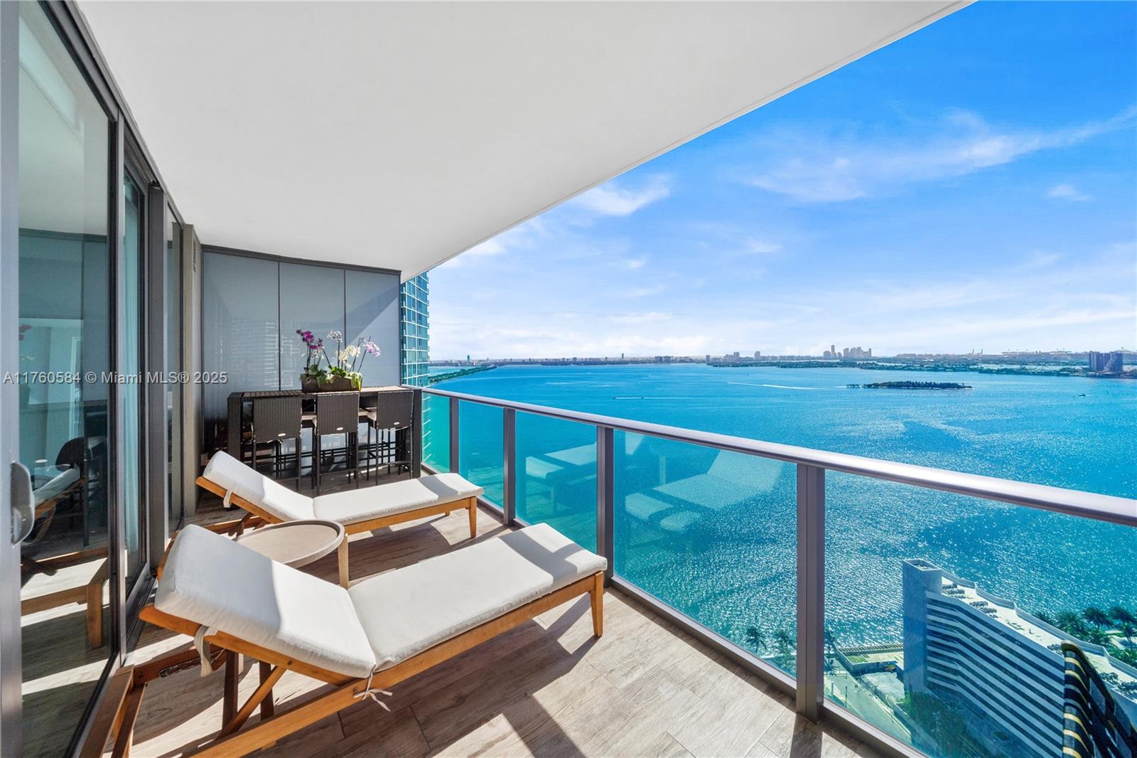 Paraiso Bay 3101