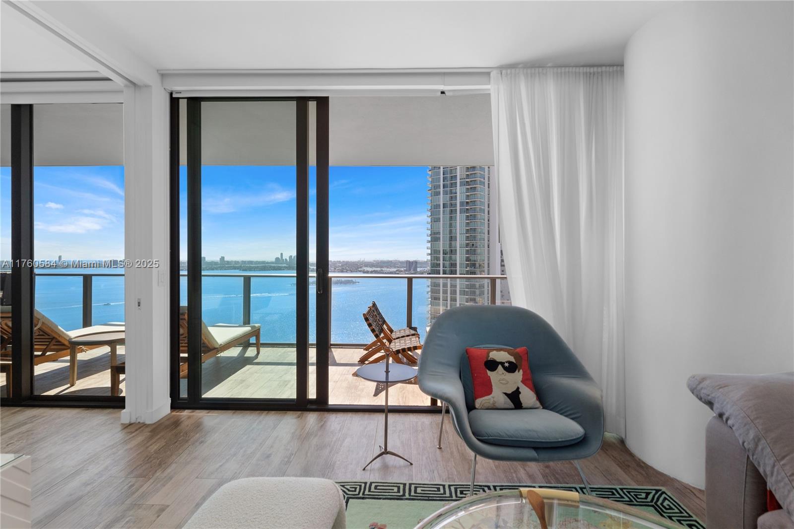 Paraiso Bay 3101