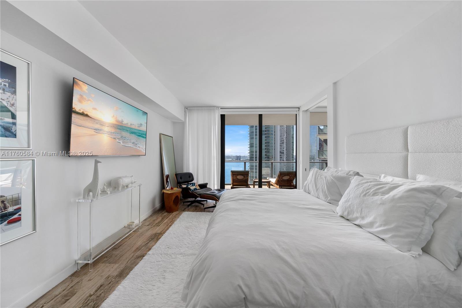 Paraiso Bay 3101
