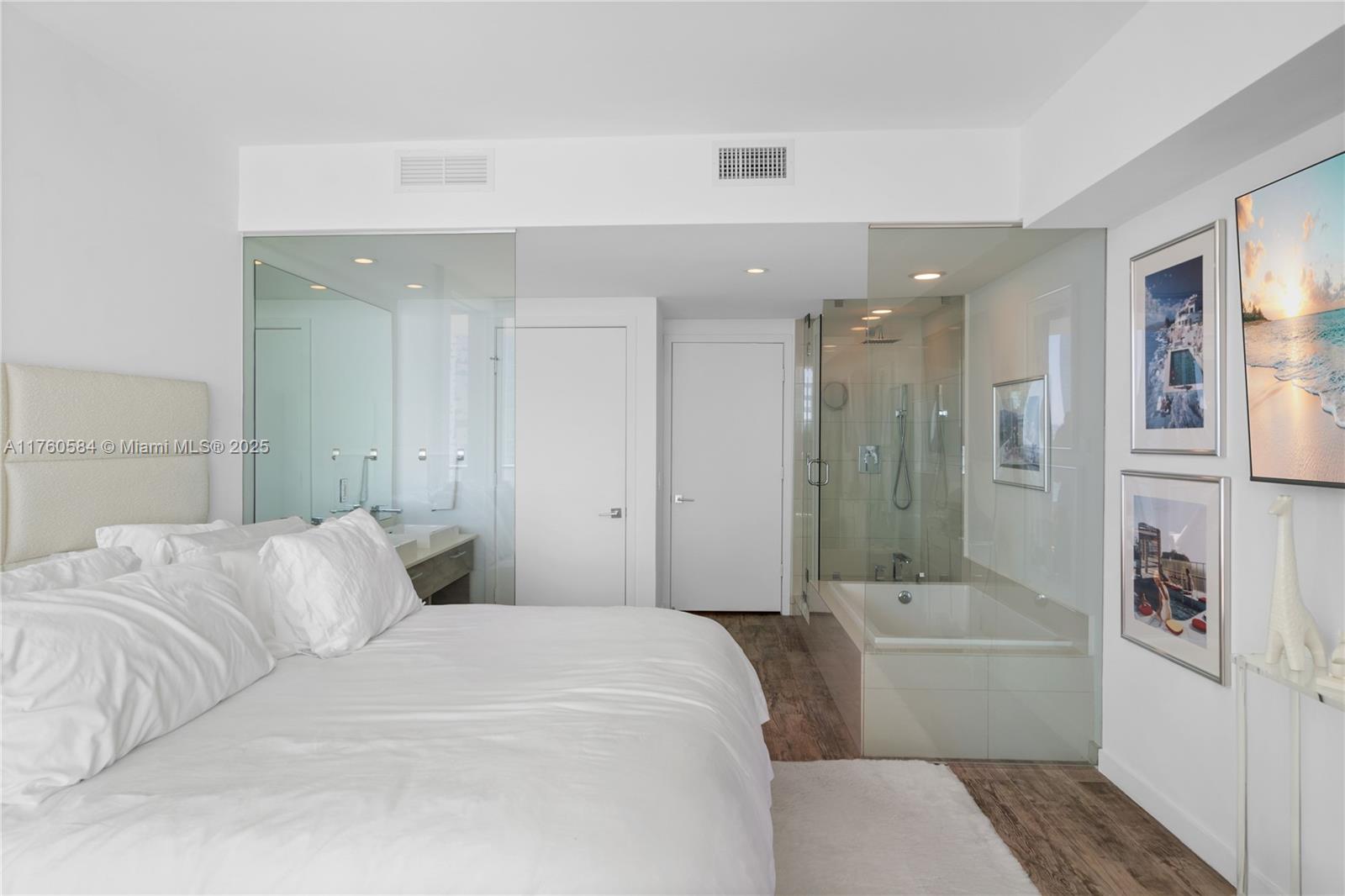 Paraiso Bay 3101