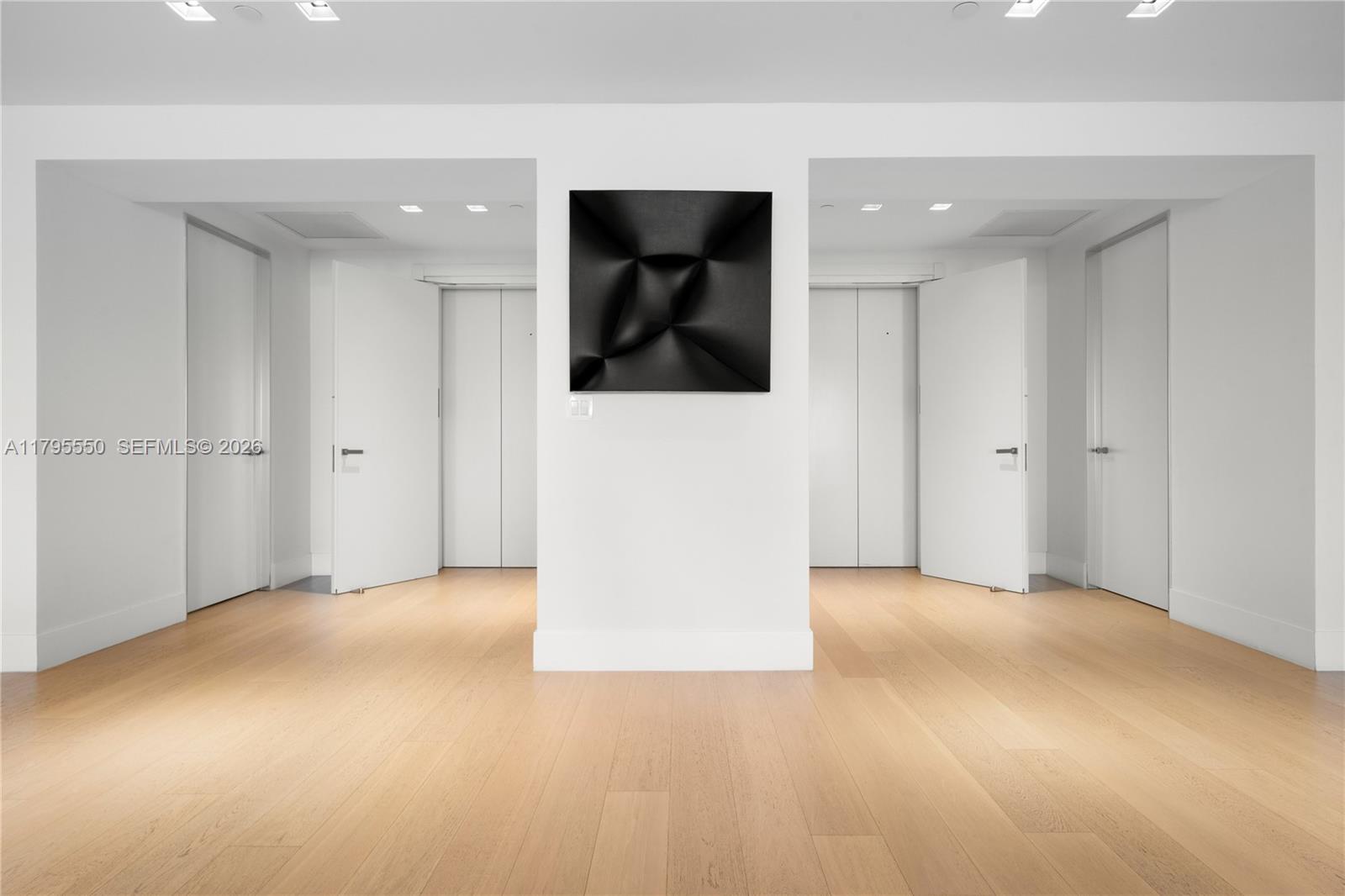 Palazzo Del Sol 7025