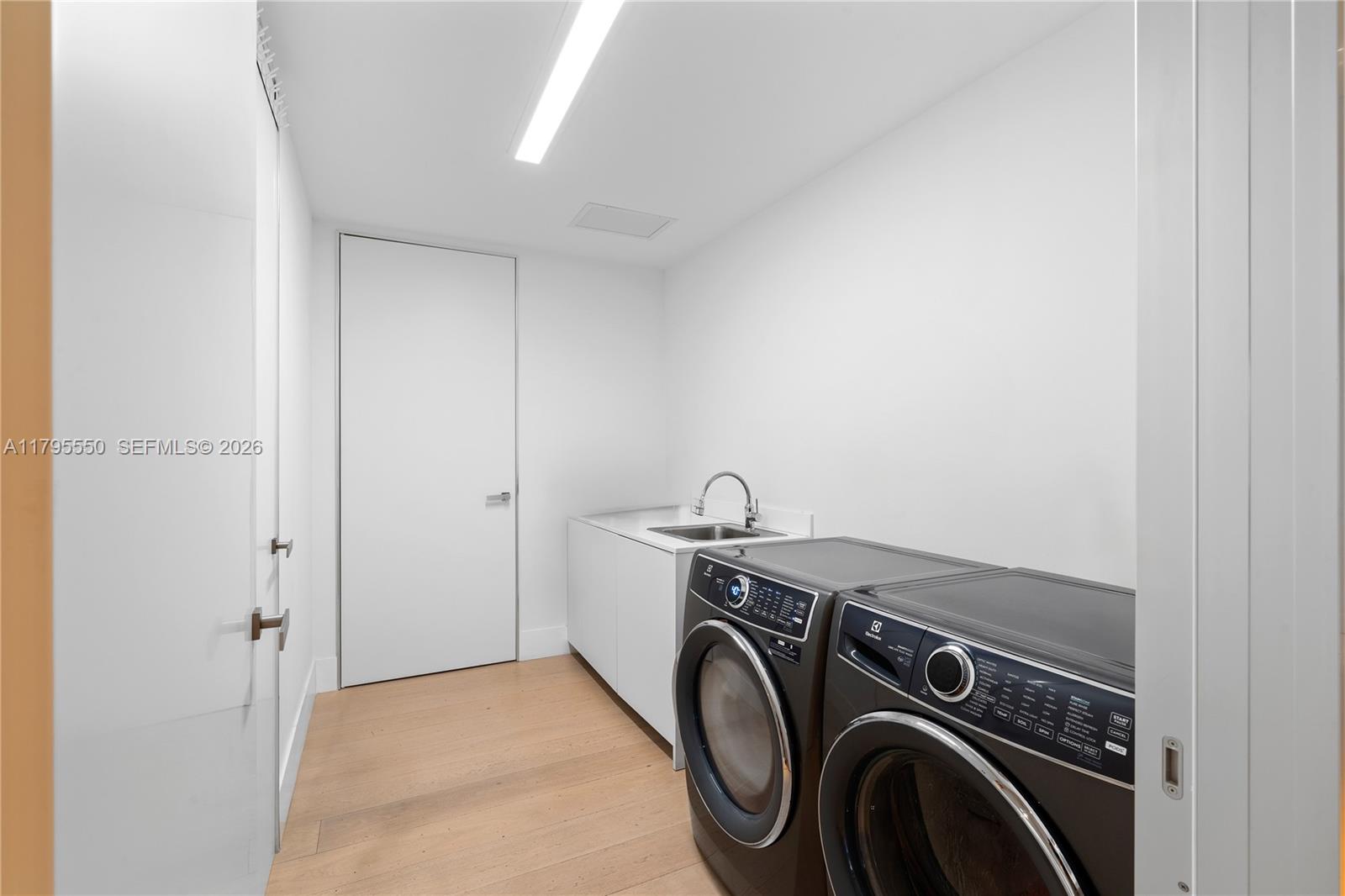 Palazzo Del Sol 7025