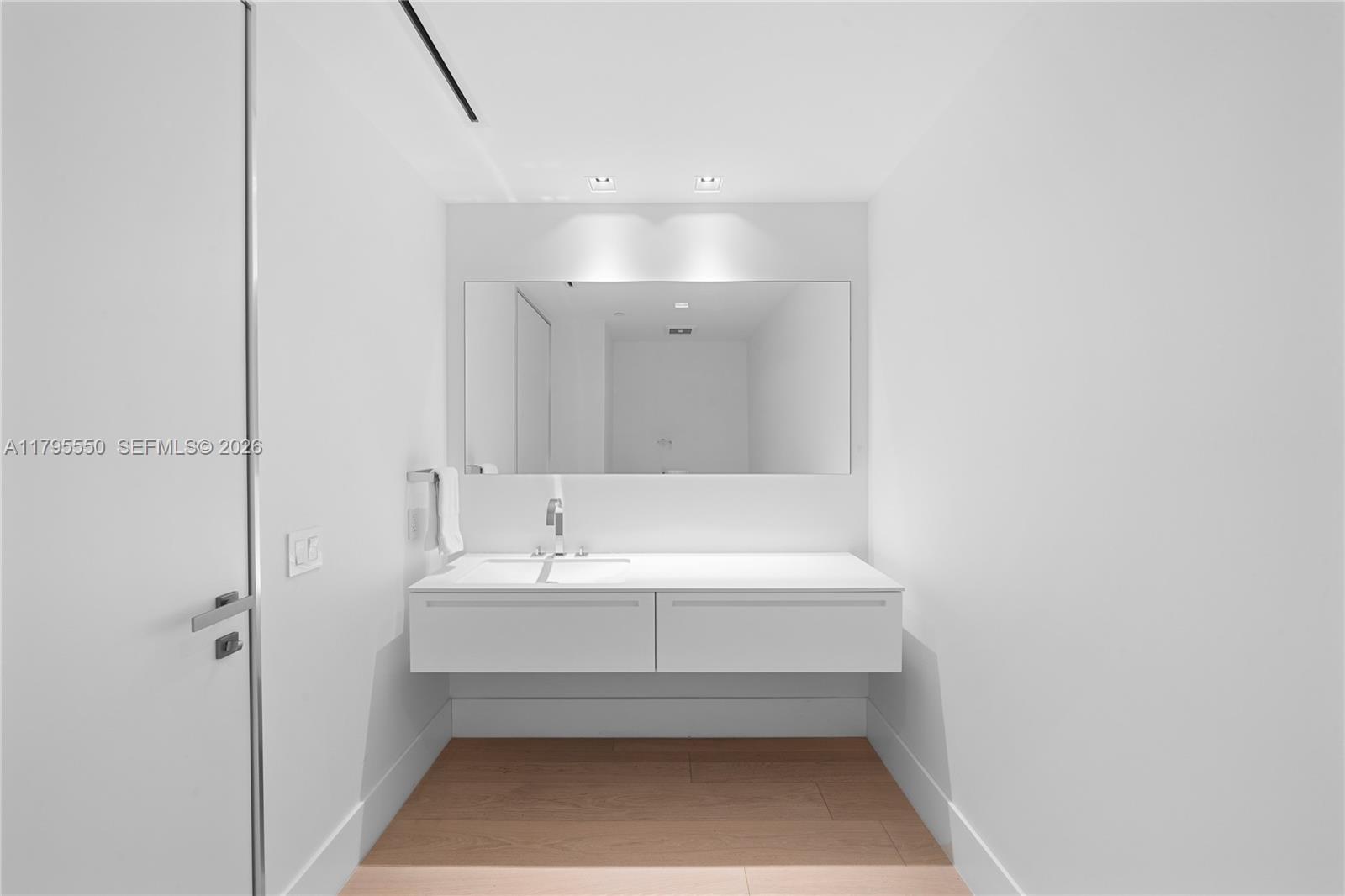 Palazzo Del Sol 7025